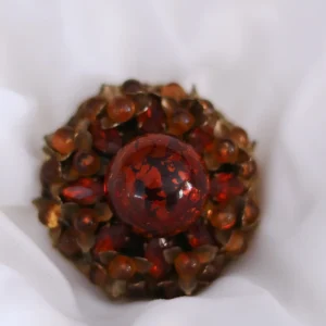 Broche bombée vintage fleuri